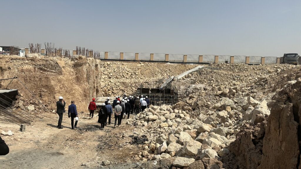 بازدید مدیرعامل و مدیران ارشد هلدینگ صدرتامین از محل پروژه احداث کارخانه پشم شیشه ایران در منطقه ویژه اقتصادی بازدید مدیرعامل و مدیران ارشد هلدینگ صدرتامین از محل پروژه احداث کارخانه پشم شیشه ایران در منطقه ویژه اقتصادی