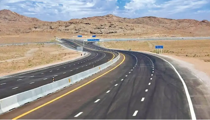 آزادراه شیراز به اصفهان مهر امسال افتتاح می‌شود