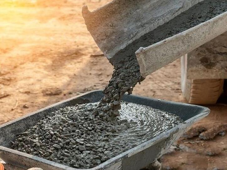 یک میلیون و ۲۰۰ هزار تن سیمان روی تابلو می‌رود