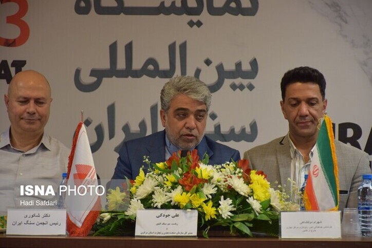 خطر جایگزینی سنگ‌های مصنوعی در صورت بی‌توجهی به مشکلات سنگ‌های تزئینی
