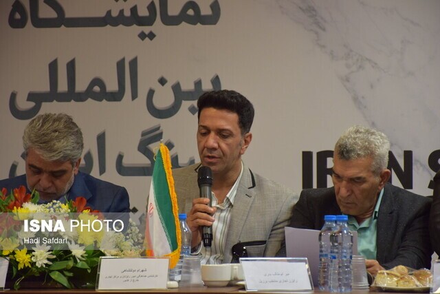 خطر جایگزینی سنگهای مصنوعی در صورت بیتوجهی به مشکلات سنگهای تزئینی خطر جایگزینی سنگهای مصنوعی در صورت بیتوجهی به مشکلات سنگهای تزئینی