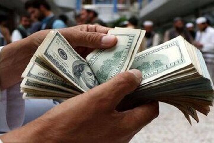 دلار را چه کسی کنترل می‌کند؟
