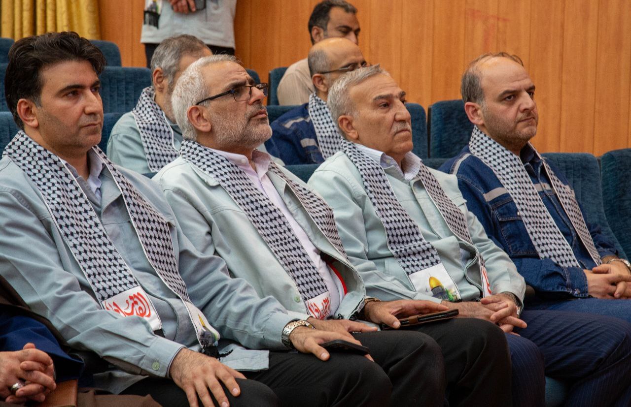 رزمایش بزرگ اهدای سه هزار بسته آموزشی به دانشآموزان کمبرخوردار برگزار شد رزمایش بزرگ اهدای سه هزار بسته آموزشی به دانشآموزان کمبرخوردار برگزار شد