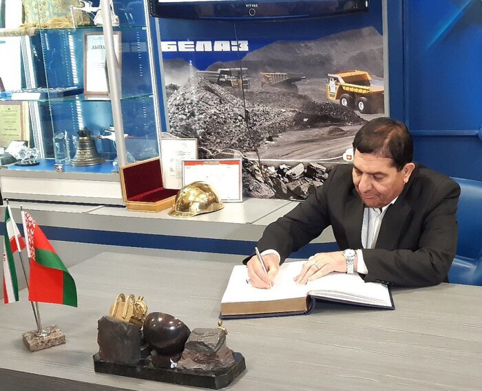 بازدید مخبر از کارخانه ماشینآلات معدنی بلاز بازدید مخبر از کارخانه ماشینآلات معدنی بلاز