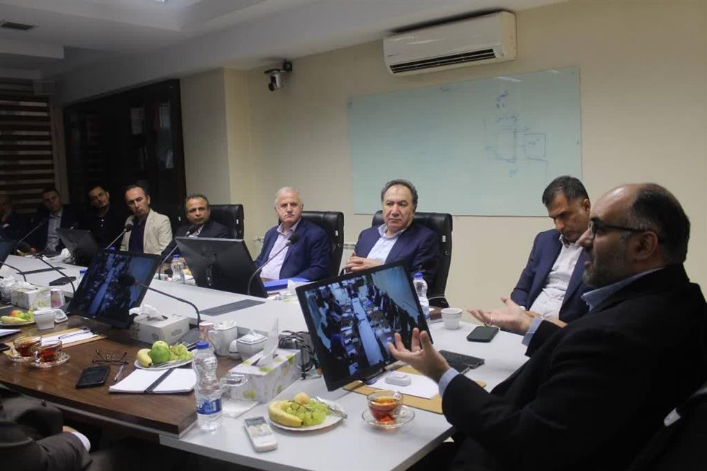 آغاز فعالیت‌های فونداسیون تجهیزات اصلی کارخانه آهن اسفنجی پیش از موعد مقرر/ کارگاه کارخانه تا پایان آذرماه تجهیز می‌شود