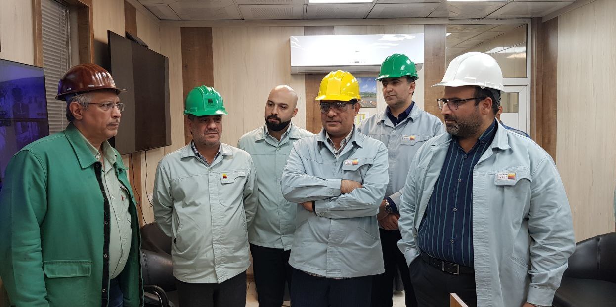 بازدید مدیرعامل فولاد خوزستان و هیات همراه از بخش فولادسازی بازدید مدیرعامل فولاد خوزستان و هیات همراه از بخش فولادسازی