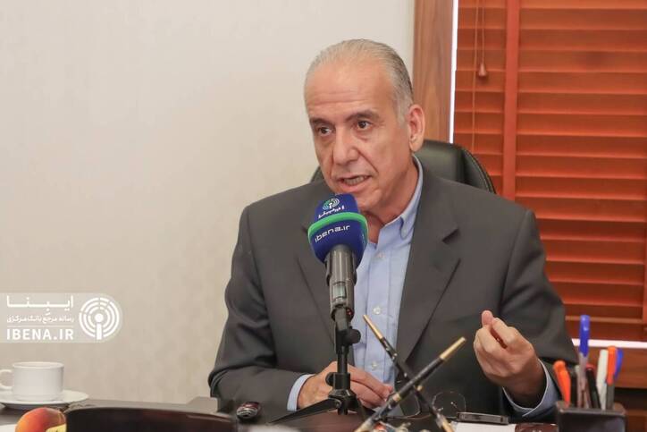 کلید سیاست‌گذاری ارزی فقط باید در دست بانک مرکزی باشد