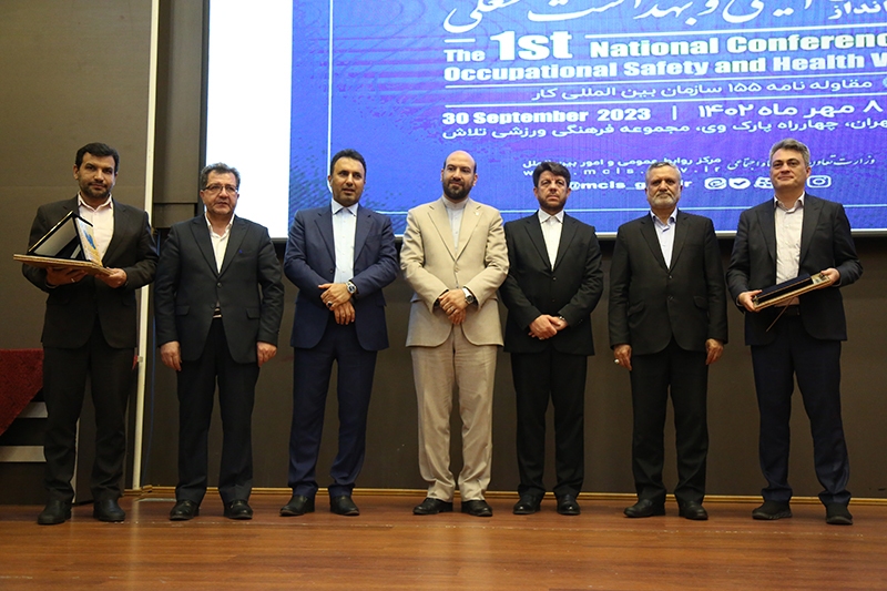 قدردانی وزیر کار از مدیرعامل شرکت مس قدردانی وزیر کار از مدیرعامل شرکت مس
