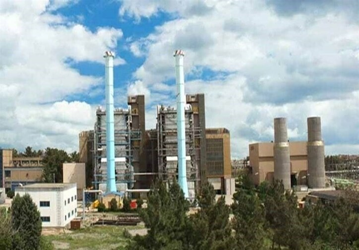 گام مهم دولت برای تسریع در رفع ناترازی برق/ ۱۰۰۰۰ مگاوات نیروگاه خودتأمین صنایع ساخته می‌شود