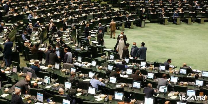 مخالفت مجلس با پیشنهاد دولت مبنی بر افزایش مالیات بر ارزش افزوده/ مجلس جلوی گران شدن کالا و خدمات را گرفت