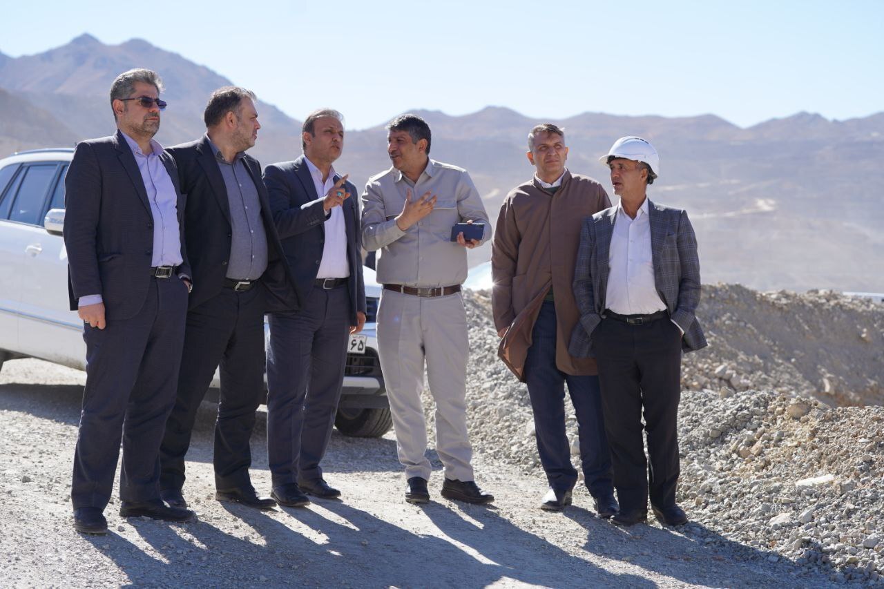 در کنار صنعت مس هستیم در کنار صنعت مس هستیم