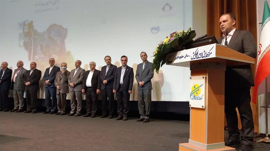 معاون بهره برداری ذوب آهن اصفهان مدیر برگزیده بخش دولتی شد معاون بهره برداری ذوب آهن اصفهان مدیر برگزیده بخش دولتی شد