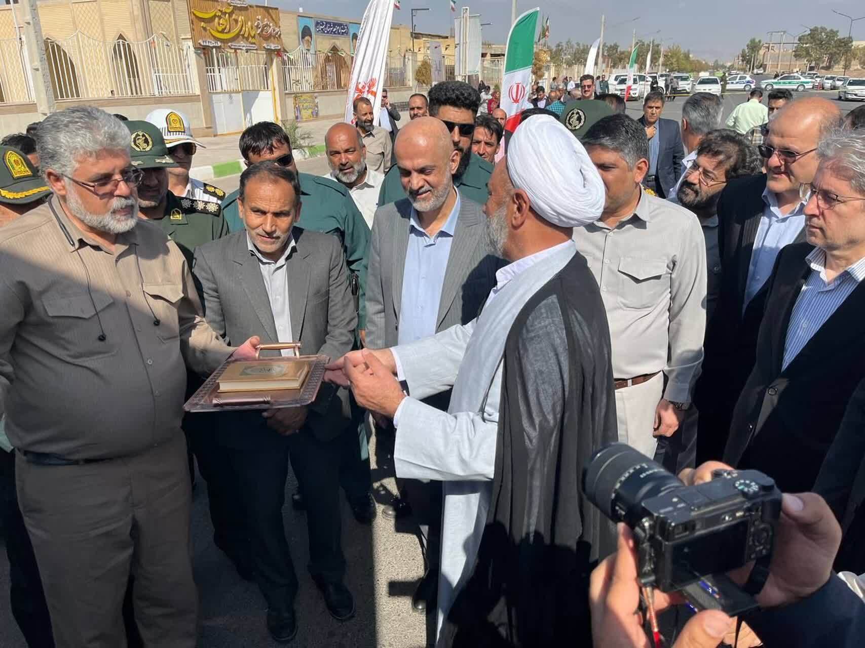 بیمارستان سیار مجتمع مس سرچشمه رفسنجان افتتاح شد بیمارستان سیار مجتمع مس سرچشمه رفسنجان افتتاح شد