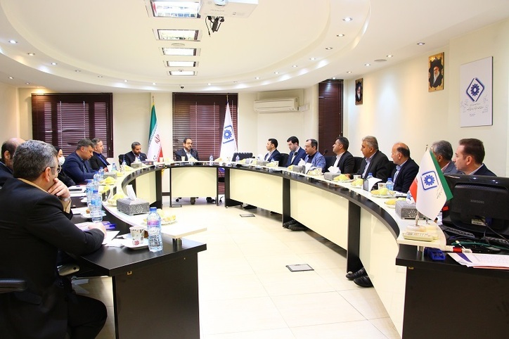 همراهی و تلاش نمایندگان استانی کمک قابل توجهی به تامین مالی واحد‌های صنعتی کوچک می‌کند