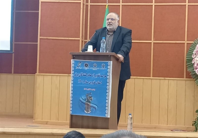 ارز نباید مانند کالا در داخل کشور فروخته شود ارز نباید مانند کالا در داخل کشور فروخته شود
