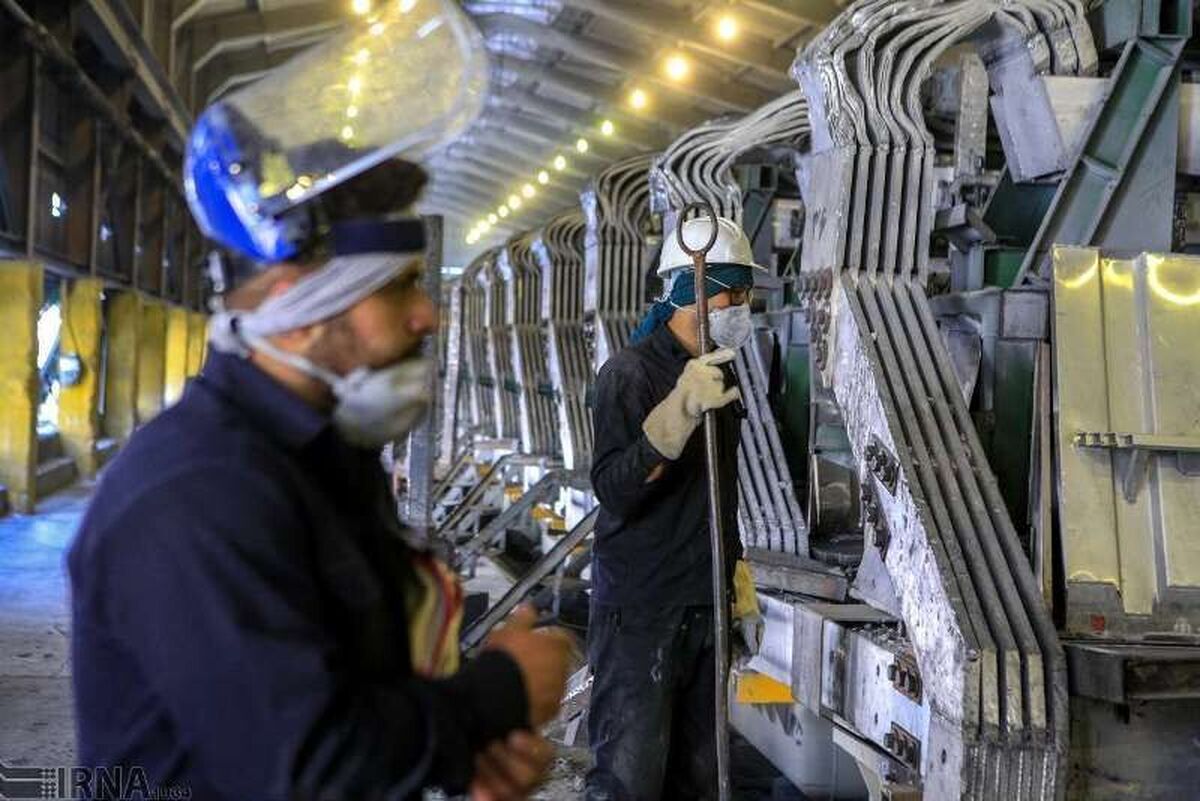 بروزرسانی معوقات کارگران کارخانه‌های آلومینیوم و روی بندرعباس در دستور کار قرار گرفت