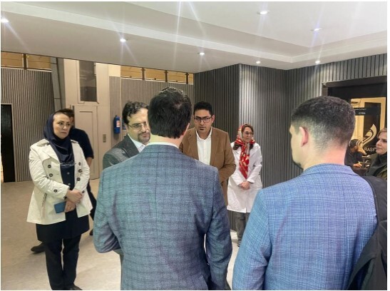 بازدید کارشناسان بخش آنالیز مواد معدنی شرکت روسی Rosgeo از بنیاد علوم کاربردی رازی بازدید کارشناسان بخش آنالیز مواد معدنی شرکت روسی Rosgeo از بنیاد علوم کاربردی رازی