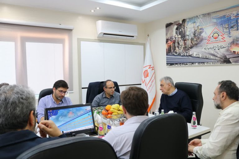 حضور پررنگ تجلی در توسعه صنایع معدنی استان یزد حضور پررنگ تجلی در توسعه صنایع معدنی استان یزد