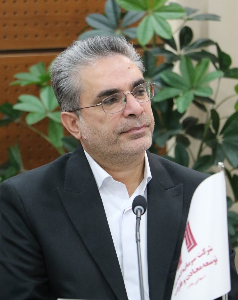 روابط عمومی هلدینگ «ومعادن» نشان رتبه برتر نوزدهمین سمپوزیوم روابط عمومی را دریافت کرد روابط عمومی هلدینگ «ومعادن» نشان رتبه برتر نوزدهمین سمپوزیوم روابط عمومی را دریافت کرد