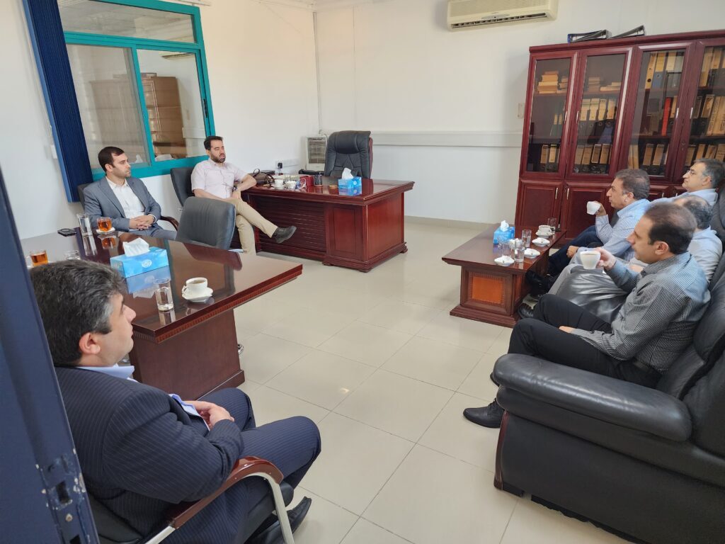 حضور مدیران ارشد هلدینگ صدرتامین در بازدید از امکانات کارخانه امالقوین شرکت اپیکوی امارات حضور مدیران ارشد هلدینگ صدرتامین در بازدید از امکانات کارخانه امالقوین شرکت اپیکوی امارات