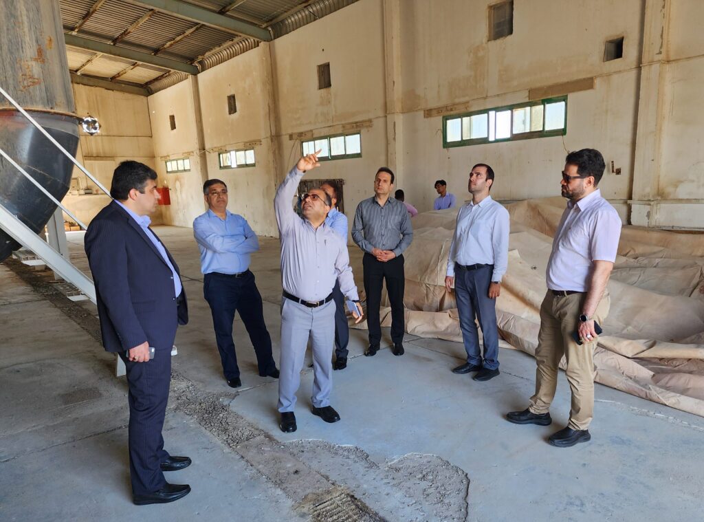 حضور مدیران ارشد هلدینگ صدرتامین در بازدید از امکانات کارخانه امالقوین شرکت اپیکوی امارات حضور مدیران ارشد هلدینگ صدرتامین در بازدید از امکانات کارخانه امالقوین شرکت اپیکوی امارات