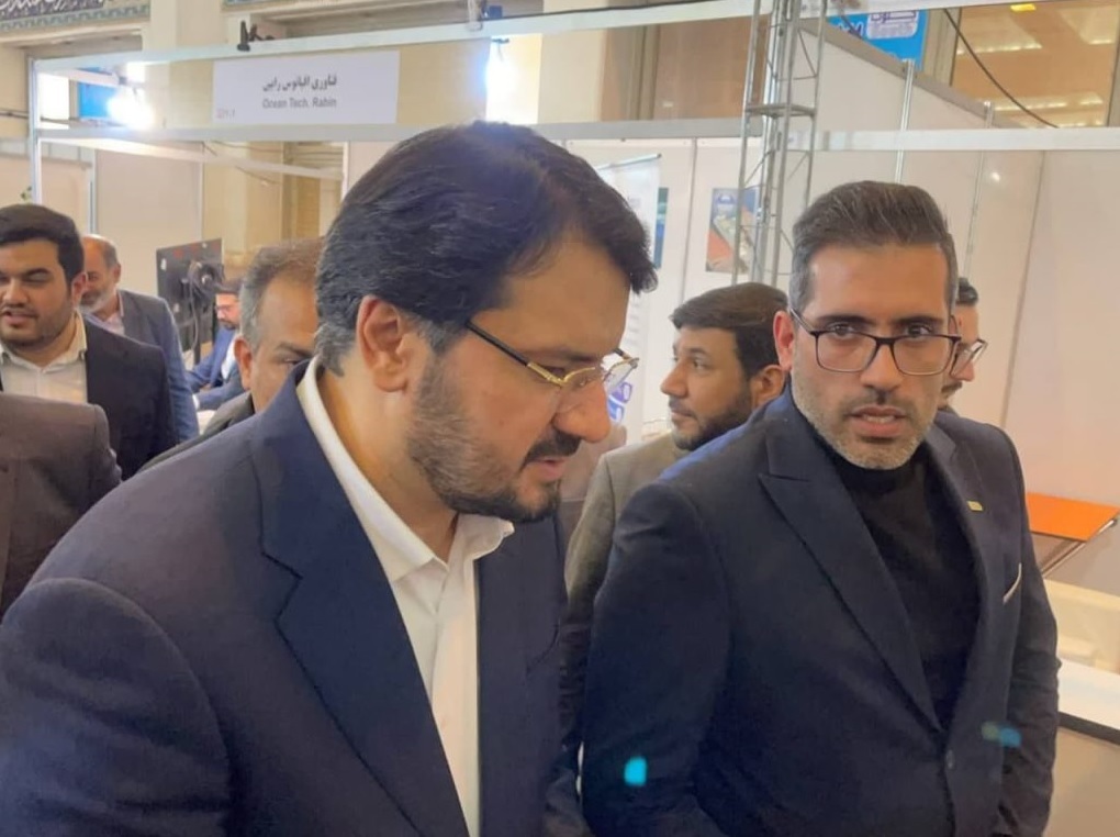 بازدید «مهرداد بذرپاش» وزیر راه و شهرسازی از غرفه هیمکو در هفتمین نمایشگاه حمل‌و‌نقل، لجستیک و صنایع وابسته