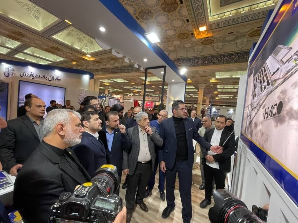 بازدید «مهرداد بذرپاش» وزیر راه و شهرسازی از غرفه هیمکو در هفتمین نمایشگاه حمل‌و‌نقل، لجستیک و صنایع وابسته