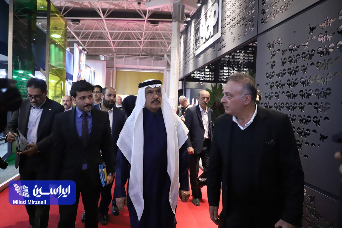 سفیر عربستان از غرفه فولاد مبارکه بازدید کرد سفیر عربستان از غرفه فولاد مبارکه بازدید کرد