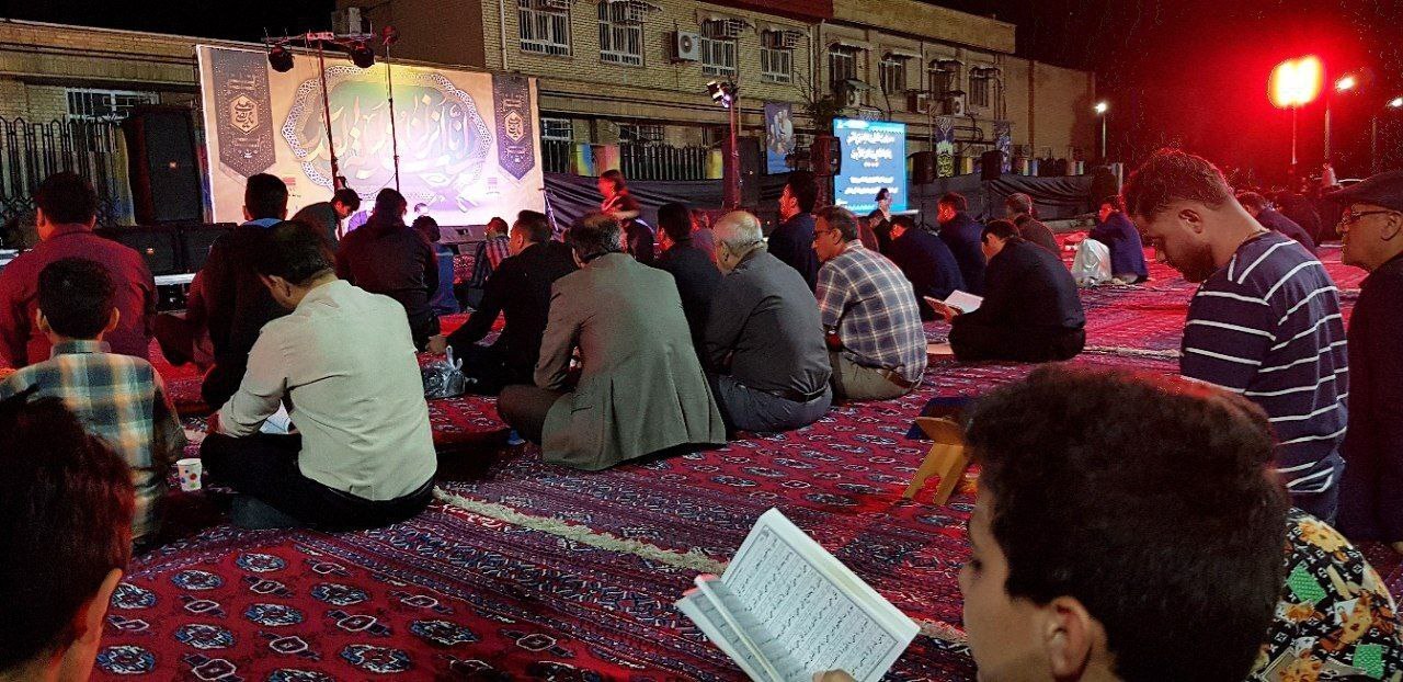 مراسم احیای شب نوزدهم ماه مبارک رمضان ویژه کارکنان و خانواده فولاد خوزستان برگزار شد مراسم احیای شب نوزدهم ماه مبارک رمضان ویژه کارکنان و خانواده فولاد خوزستان برگزار شد