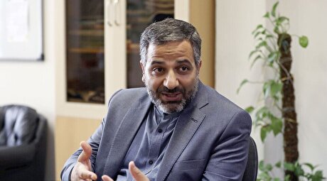 استخدام و بورسیه دانشجویان دانشگاه صنعت نفت تسهیل می‌شود/ تلاش برای رفع موانع جذب هیات علمی