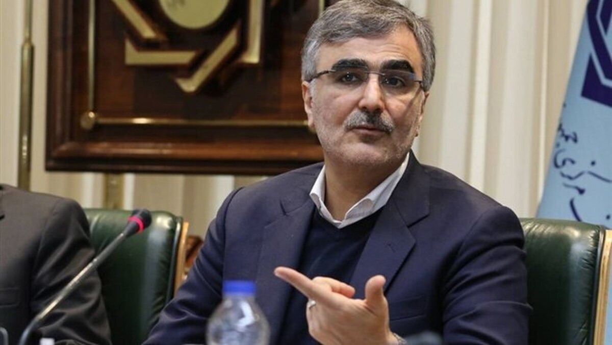 شرط هدایت نقدینگی به سمت تولید، پیش‌بینی پذیر شدن اقتصاد است