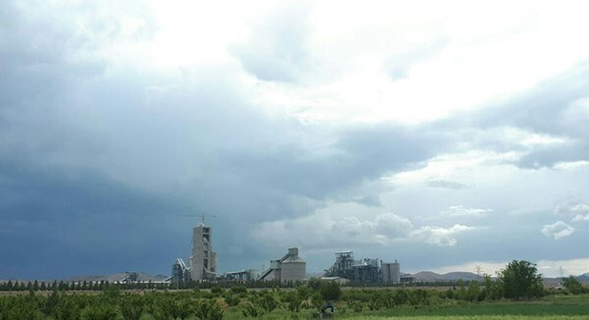 رکورد تولید سالانه کلینکر از ابتدای راه‌اندازی در کارخانه سیمان باقران شکسته شد