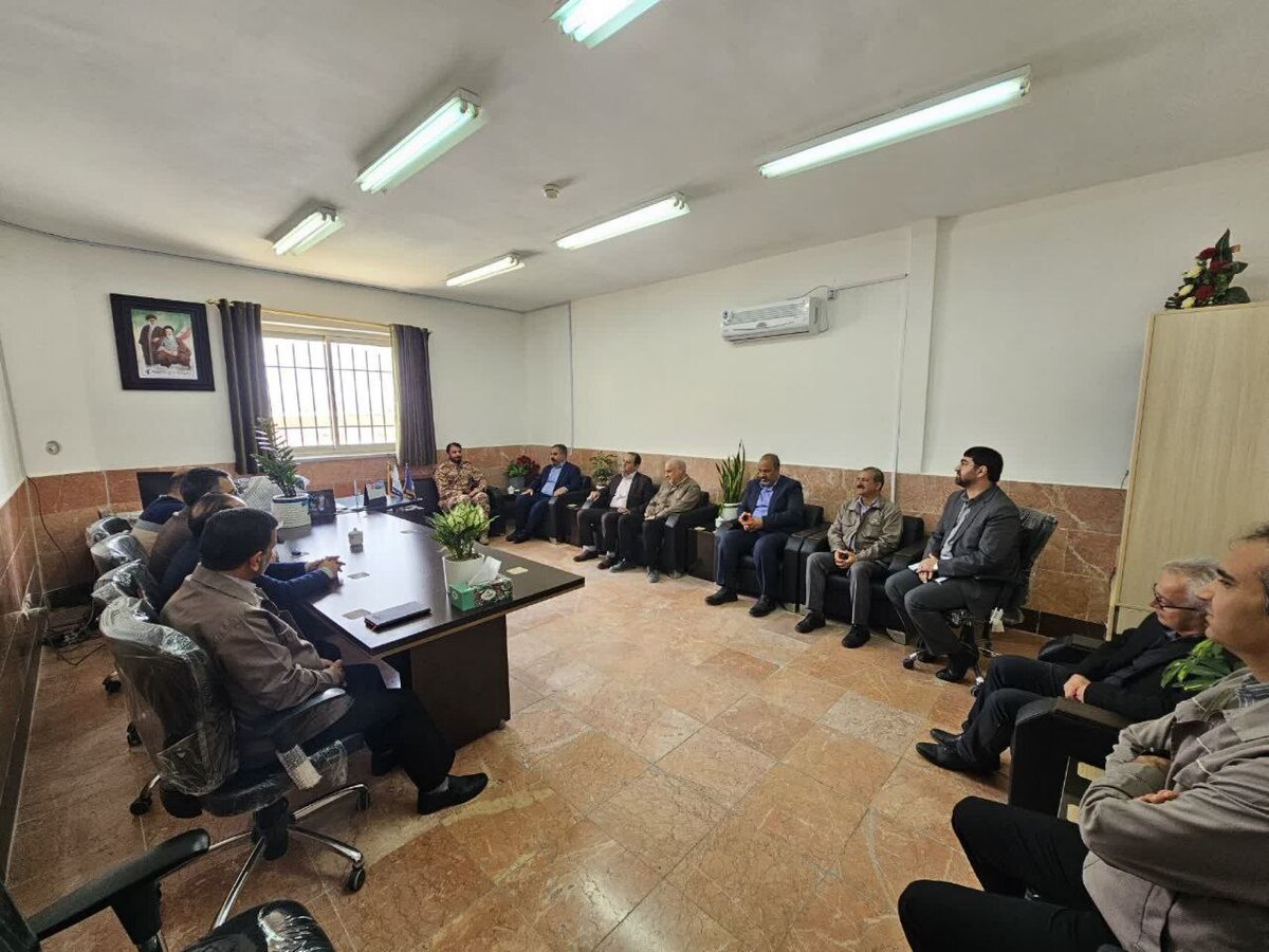 دیدار مدیرعامل و جمعی از مدیران شرکت آلومینای ایران با فرمانده سپاه شهرستان جاجرم