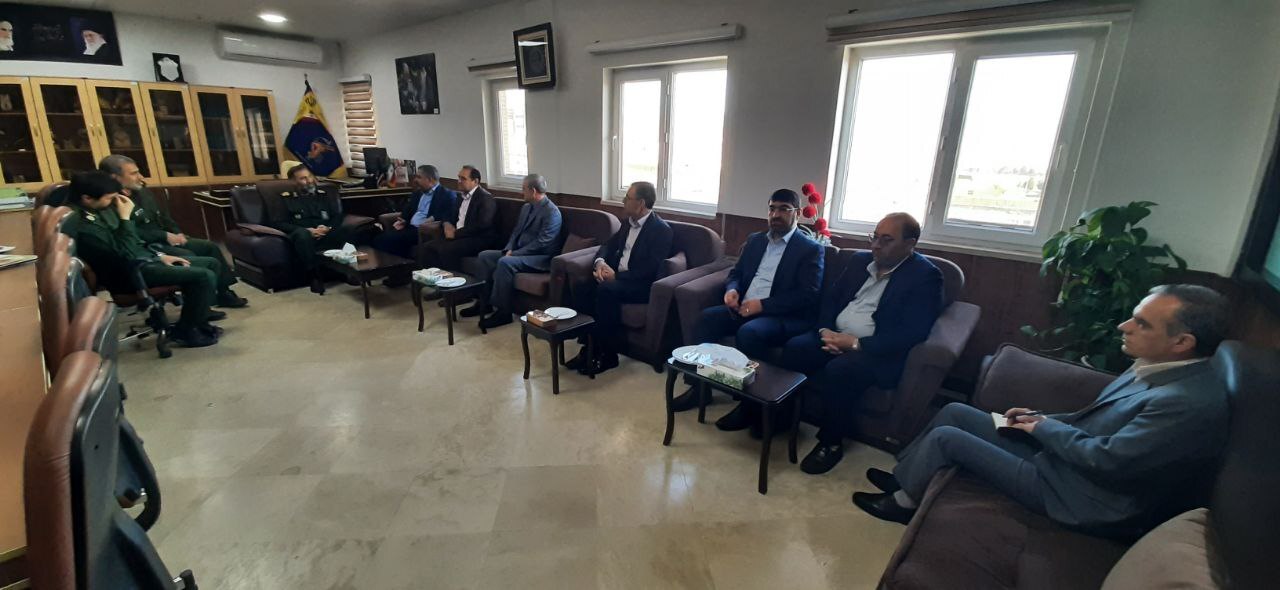 دیدار مدیرعامل و مدیران شرکت آلومینای ایران با مسوولان ارشد خراسان شمالی دیدار مدیرعامل و مدیران شرکت آلومینای ایران با مسوولان ارشد خراسان شمالی