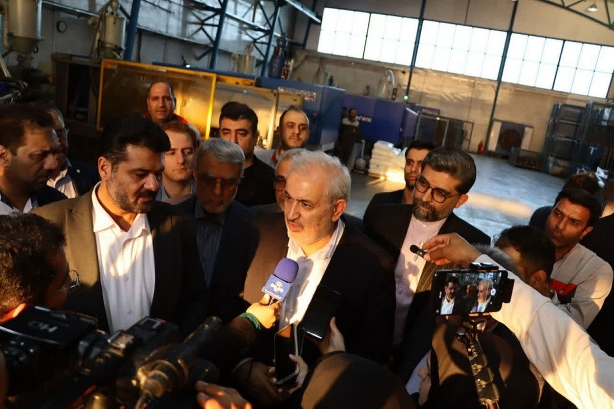 سمنان استانی کاملا صنعتی و ظرفیت‌های صنعتی آن فوق‌العاده است