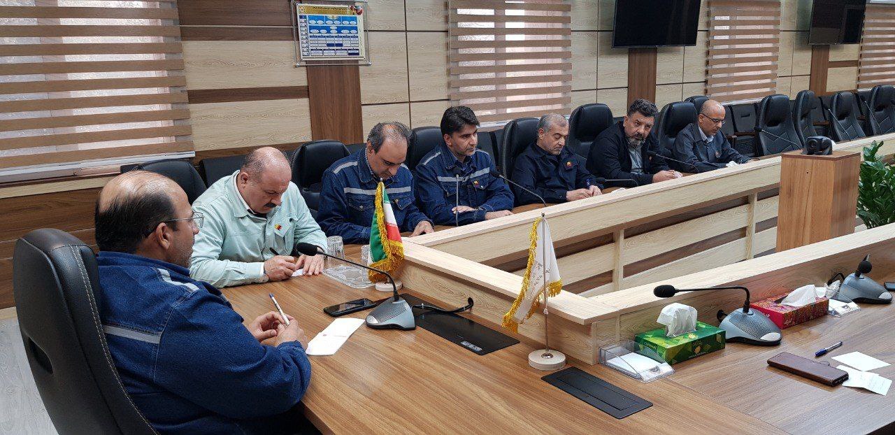 دیدار نوروزی مدیرعامل شرکت فولاد خوزستان با مدیران عامل شرکتهای تابعه دیدار نوروزی مدیرعامل شرکت فولاد خوزستان با مدیران عامل شرکتهای تابعه
