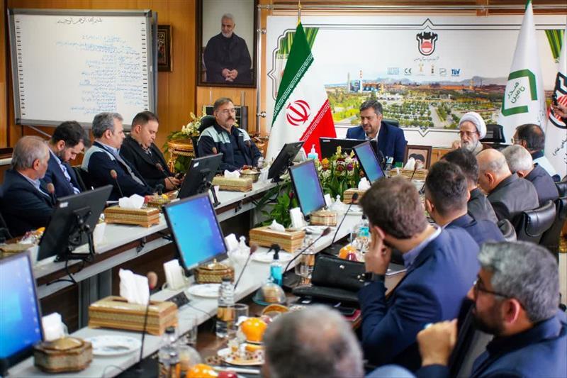 جلسه معارفه مدیرعامل ذوب آهن اصفهان برگزار شد جلسه معارفه مدیرعامل ذوب آهن اصفهان برگزار شد
