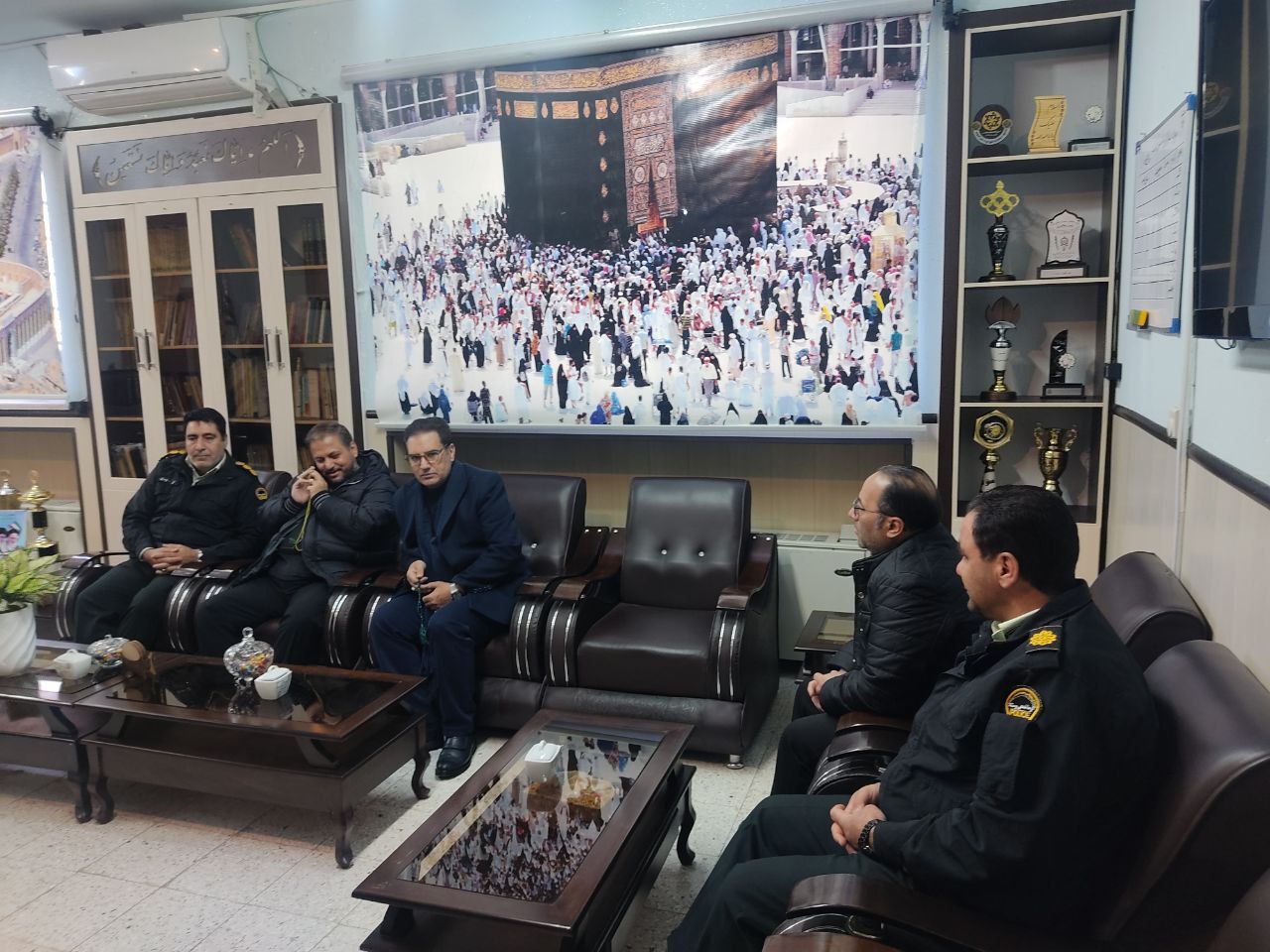 دیدار رییس هیات مدیره و سرپرست شرکت آلومینای ایران با فرماندهی انتظامی شهرستان جاجرم دیدار رییس هیات مدیره و سرپرست شرکت آلومینای ایران با فرماندهی انتظامی شهرستان جاجرم
