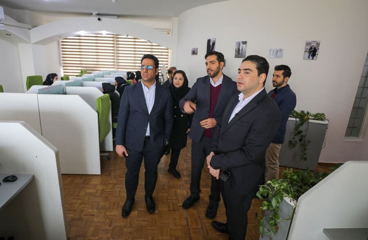 مرکز ارتباط بازار سرمایه نقش مؤثری در توسعه بازار دارد