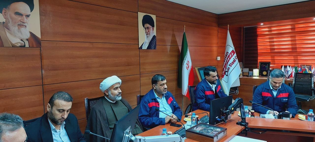 تاکید بر حل چالشها و مشکلات فولاد اکسین خوزستان در دستور کار سازمان بازرسی/ تلاش میکنیم جایگاه اکسین ارتقا یابد/ تولیدکنندگانی همچون فولاد اکسین خوزستان در صف اول جنگ اقتصادی قرار دارند تاکید بر حل چالشها و مشکلات فولاد اکسین خوزستان در دستور کار سازمان بازرسی/ تلاش میکنیم جایگاه اکسین ارتقا یابد/ تولیدکنندگانی همچون فولاد اکسین خوزستان در صف اول جنگ اقتصادی قرار دارند