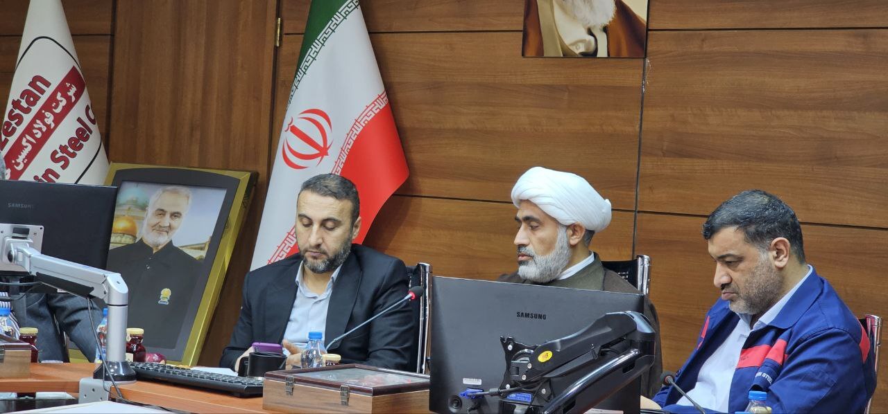 تاکید بر حل چالشها و مشکلات فولاد اکسین خوزستان در دستور کار سازمان بازرسی/ تلاش میکنیم جایگاه اکسین ارتقا یابد/ تولیدکنندگانی همچون فولاد اکسین خوزستان در صف اول جنگ اقتصادی قرار دارند تاکید بر حل چالشها و مشکلات فولاد اکسین خوزستان در دستور کار سازمان بازرسی/ تلاش میکنیم جایگاه اکسین ارتقا یابد/ تولیدکنندگانی همچون فولاد اکسین خوزستان در صف اول جنگ اقتصادی قرار دارند