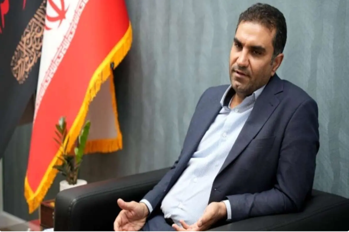 دولت برای حمایت از صنعت فولاد در پرداخت بیمه و مالیات آنها بازنگری کند