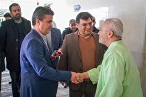 دیدار مسوولان ذوب‌ آهن اصفهان با جانبازان بیمارستان شهید رجایی نجف‌آباد در دهه فجر