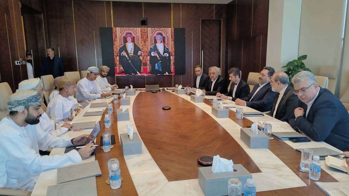 دیدار وزیر صنعت، معدن و تجارت ایران با وزیر سازمان سرمایه‌گذاری عمان