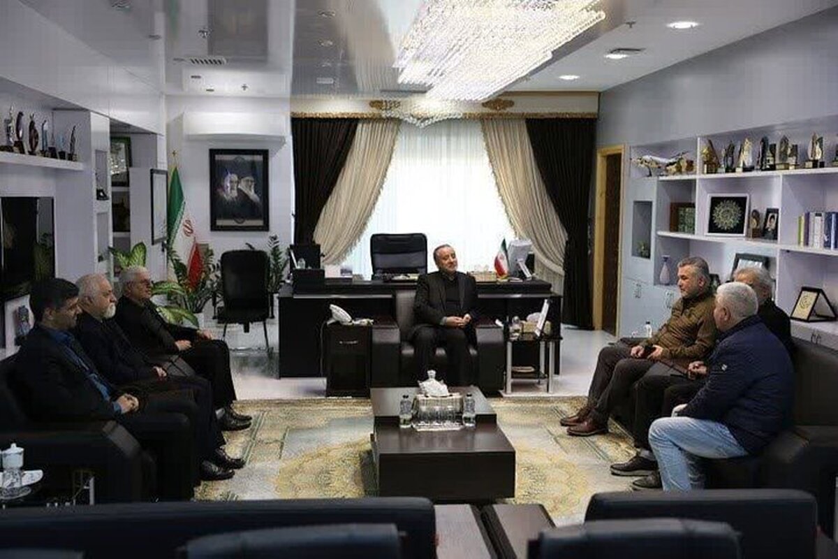کمک ۱۶ میلیاردی فوتبالیست‌ها به حادثه‌دیدگان معدنجوی طبس