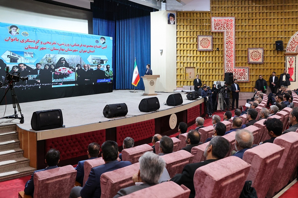 پیوستن به اتحادیه اقتصادی اوراسیا درهای یک بازار حدوداً ۳۰۰ میلیون نفری را به روی کشور باز کرده است پیوستن به اتحادیه اقتصادی اوراسیا درهای یک بازار حدوداً ۳۰۰ میلیون نفری را به روی کشور باز کرده است