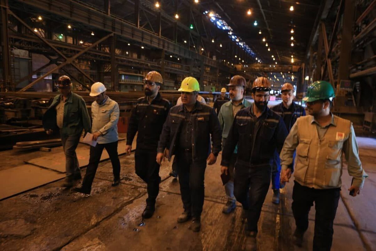 دیدار معاون منابع انسانی و امور اجتماعی شرکت فولاد خوزستان با کارکنان کارگاه ذوب و ریخته‌گری بخش فولادسازی