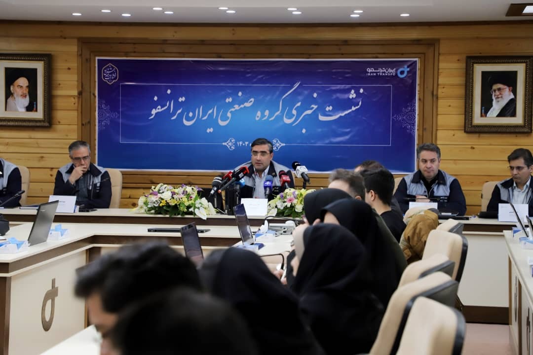 ۸۵ درصد بازار در اختیار «ایران ترانسفو» است/ مطالبات ۶ هزار میلیارد تومانی «ایران ترانسفو» از دولت/ تولید ابرترانسفورماتور ۸۵ درصد بازار در اختیار «ایران ترانسفو» است/ مطالبات ۶ هزار میلیارد تومانی «ایران ترانسفو» از دولت/ تولید ابرترانسفورماتور
