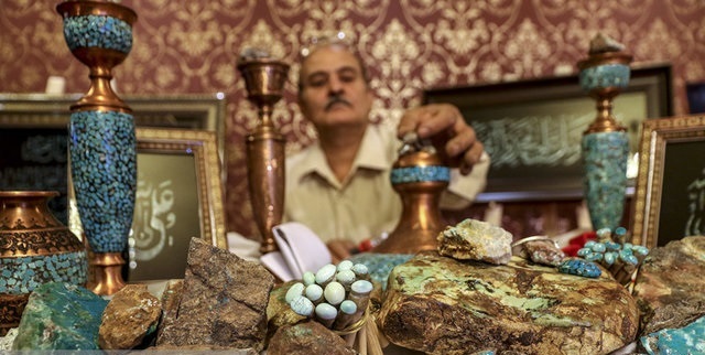 چالشها و فرصتهای صنعت گوهرسنگ در ایران / نقش فناوریهای نوین در توسعه بازارهای جهانی چالشها و فرصتهای صنعت گوهرسنگ در ایران / نقش فناوریهای نوین در توسعه بازارهای جهانی