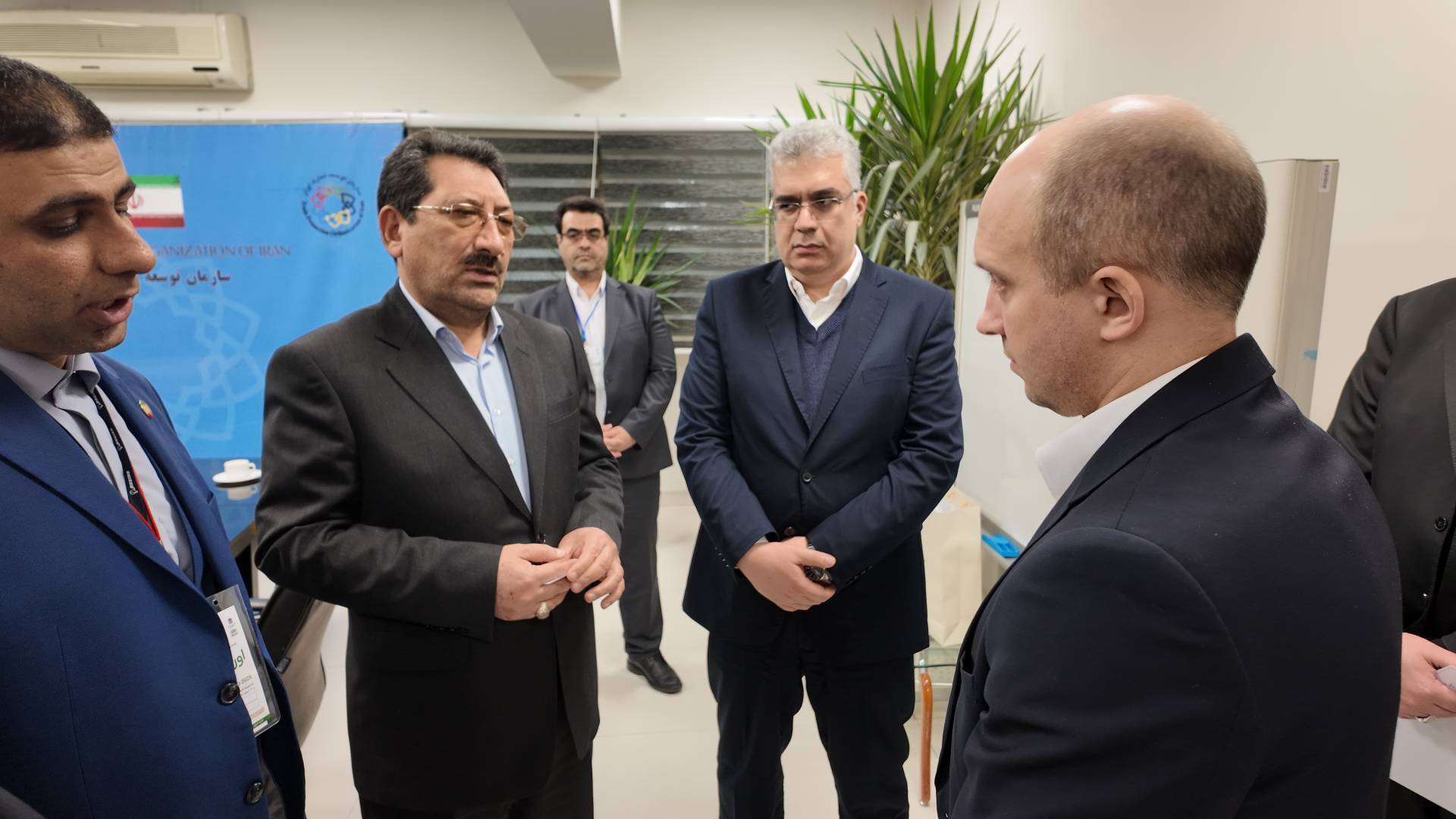 دیدار و رایزنی وزیر تجارت اتحادیه اقتصادی اوراسیا با وزیر صمت ایران در تهران دیدار و رایزنی وزیر تجارت اتحادیه اقتصادی اوراسیا با وزیر صمت ایران در تهران
